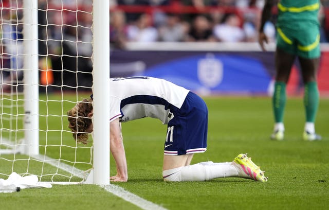 England’s Anthony Gordon reacts after a close-range miss against Senegal