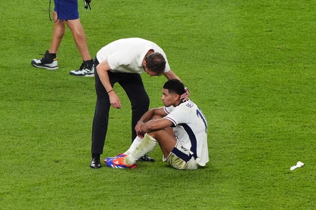 Gareth Southgate consoles Jude Bellingham after England's European Championship final defeat