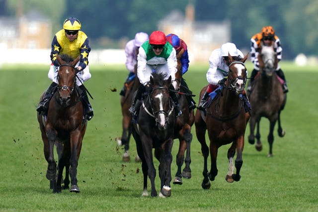 Pyledriver (red cap) again shone at Ascot