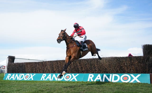 Ahoy Senor in action at Aintree
