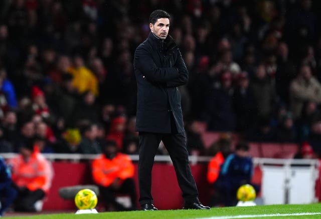 Arsenal manager Mikel Arteta on the touchline