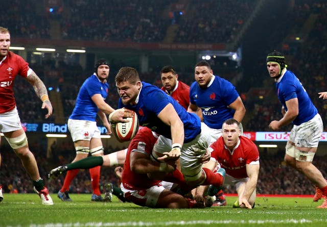 France's Paul Willemse, centre, scores against Wales