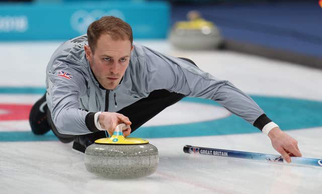 Kyle Smith's Great Britain men's rink face a play-off against Switzerland after losing 10-4 to the USA