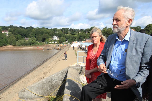 Jeremy Corbyn with local MP Ruth George at Toddbrook Reservoir 