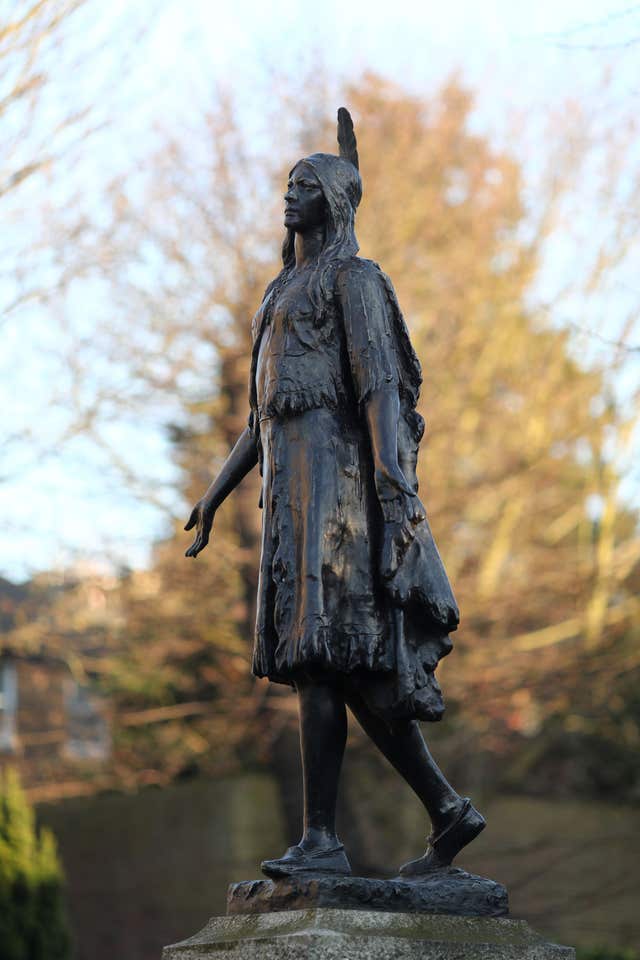 Pocahontas statue