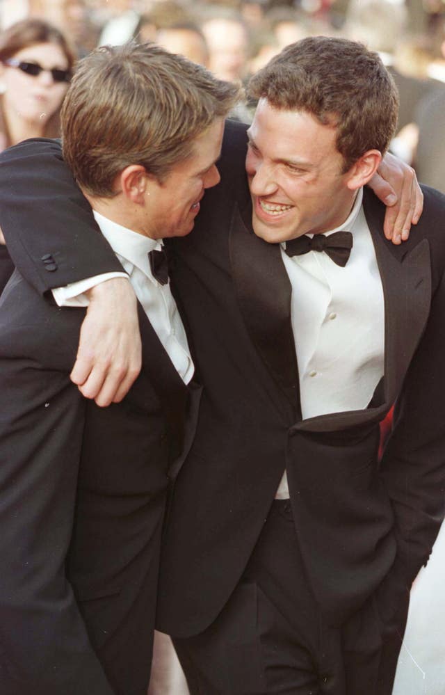 Oscars/Damon & Affleck arrive