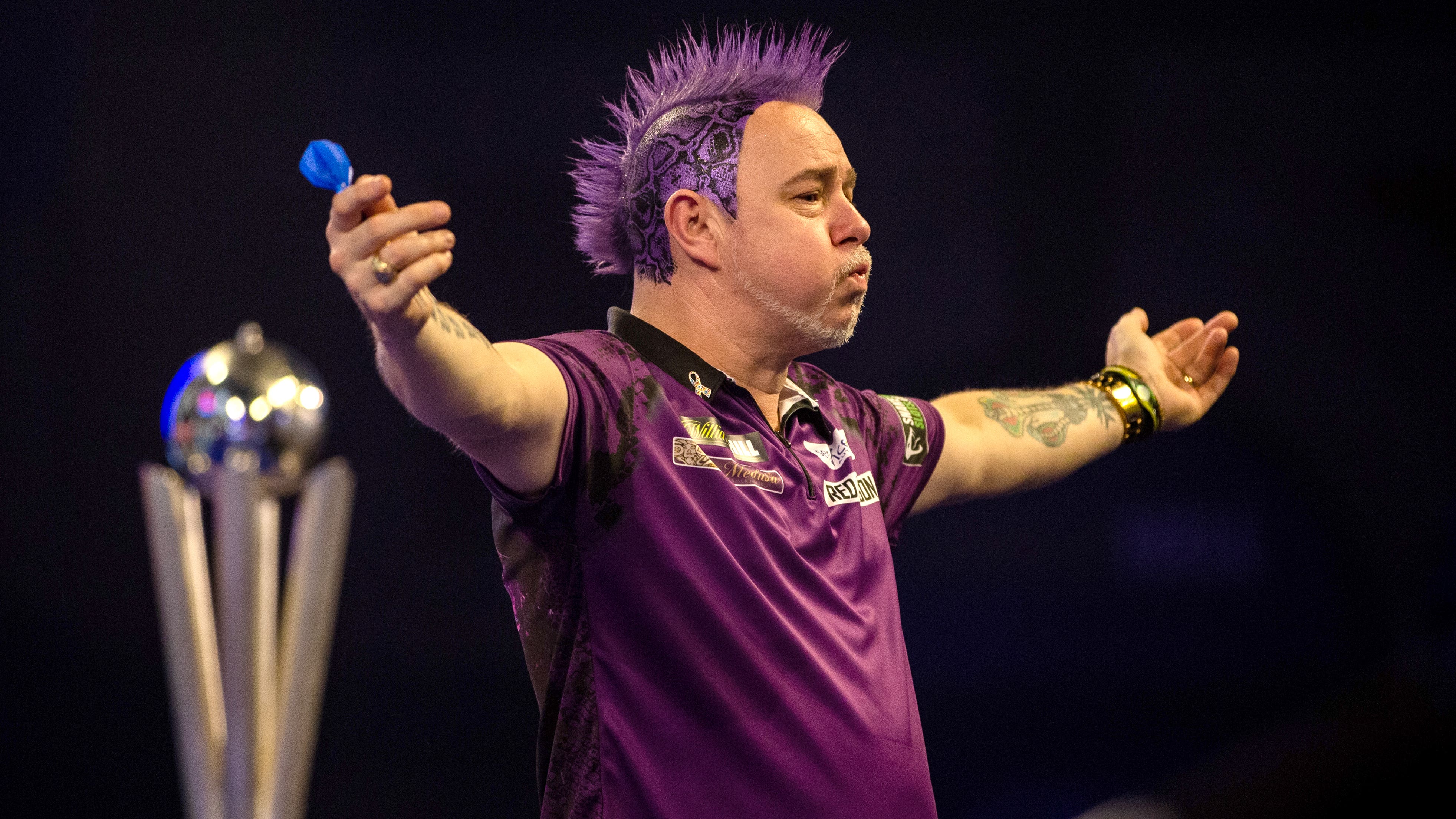 World champion Peter Wright won't let lockdown burst his bubble as darts returns | BT Sport
