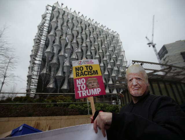 Anti-Trump protesters outside the new US Embassy in Nine Elms, London (Yui Mok/PA)