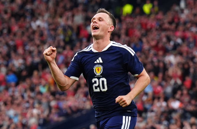 Lawrence Shankland celebrates