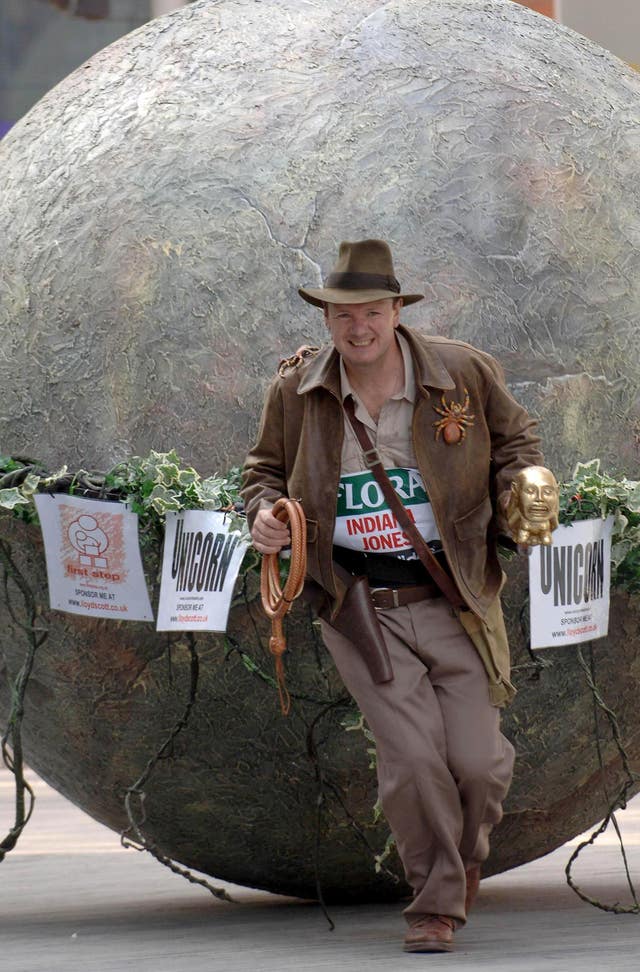 ‘Indiana Jones’ runner at London Marathon