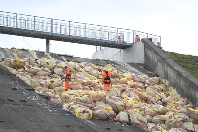 Toddbrook Reservoir damaged