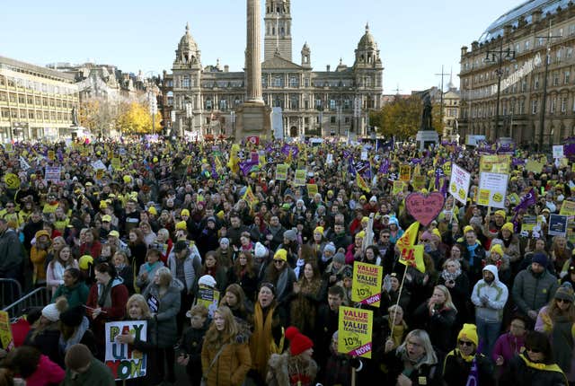 Glasgow teachers march