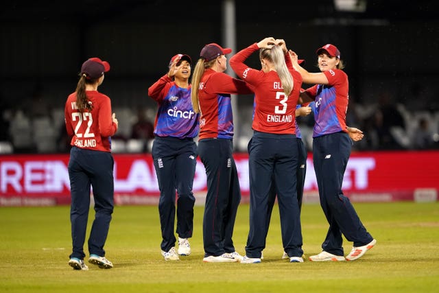 England beat India in the opening T20 clash