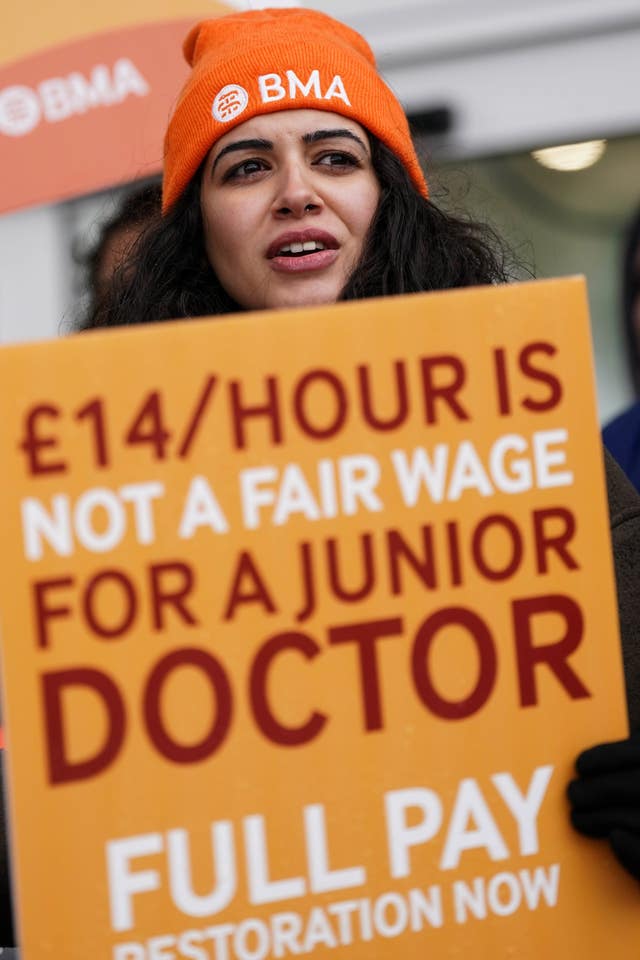 Tens of thousands of juniors doctors started a 72-hour walk out on Monday morning (Jacob King/PA)