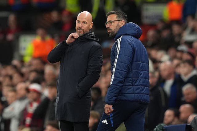 Erik ten Hag, left, and Ruud van Nistelrooy in discussion on the touchline