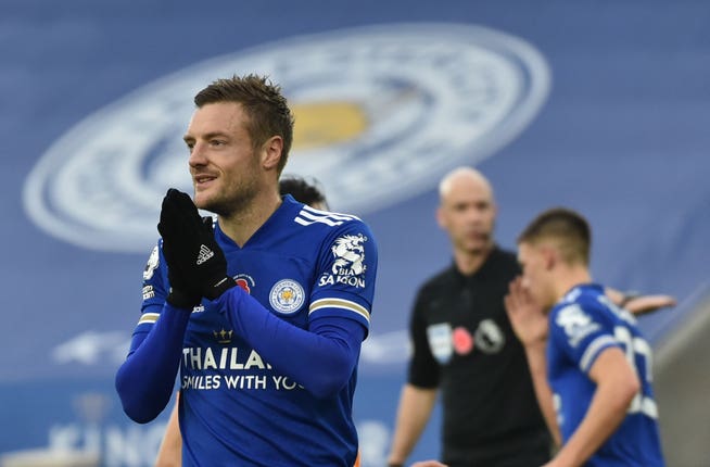 Vardy reacts after missing a second penalty 