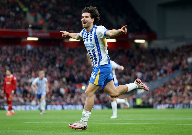 Ferdi Kadioglu celebrates his goal