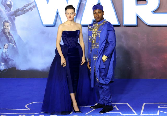 Daisy Ridley and John Boyega 