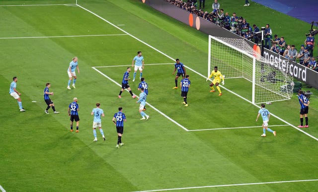 Rodri, left, scores Manchester City's Champions League-winning goal