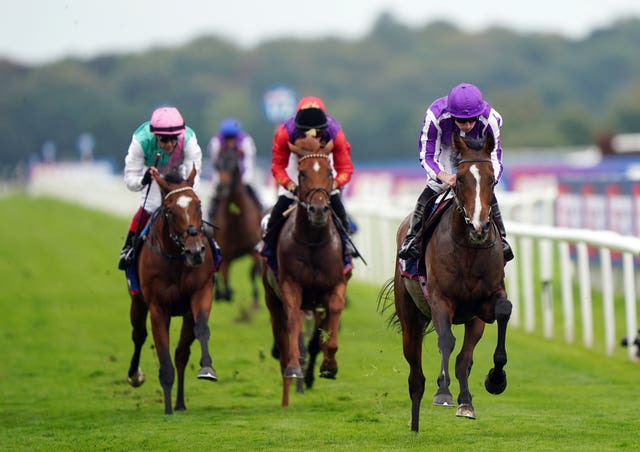 Continuous (right) winning the St Leger at Doncaster 