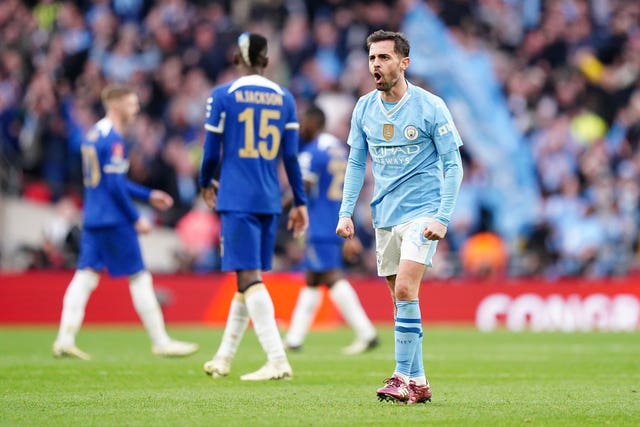 Manchester City’s Bernardo Silva (right) celebrates