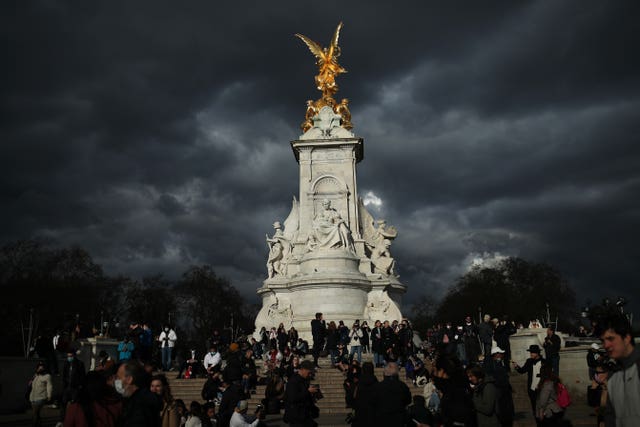 Crowds outside Buckingham Palace