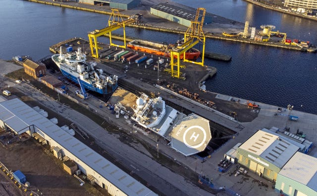 Ship dislodged at Imperial Dock