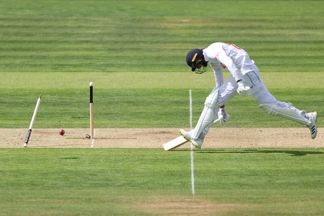 Mikyle Louis runs out Shoaib Bashir