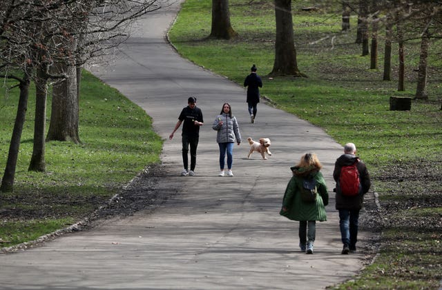 Walkers in Kelvingrove Park