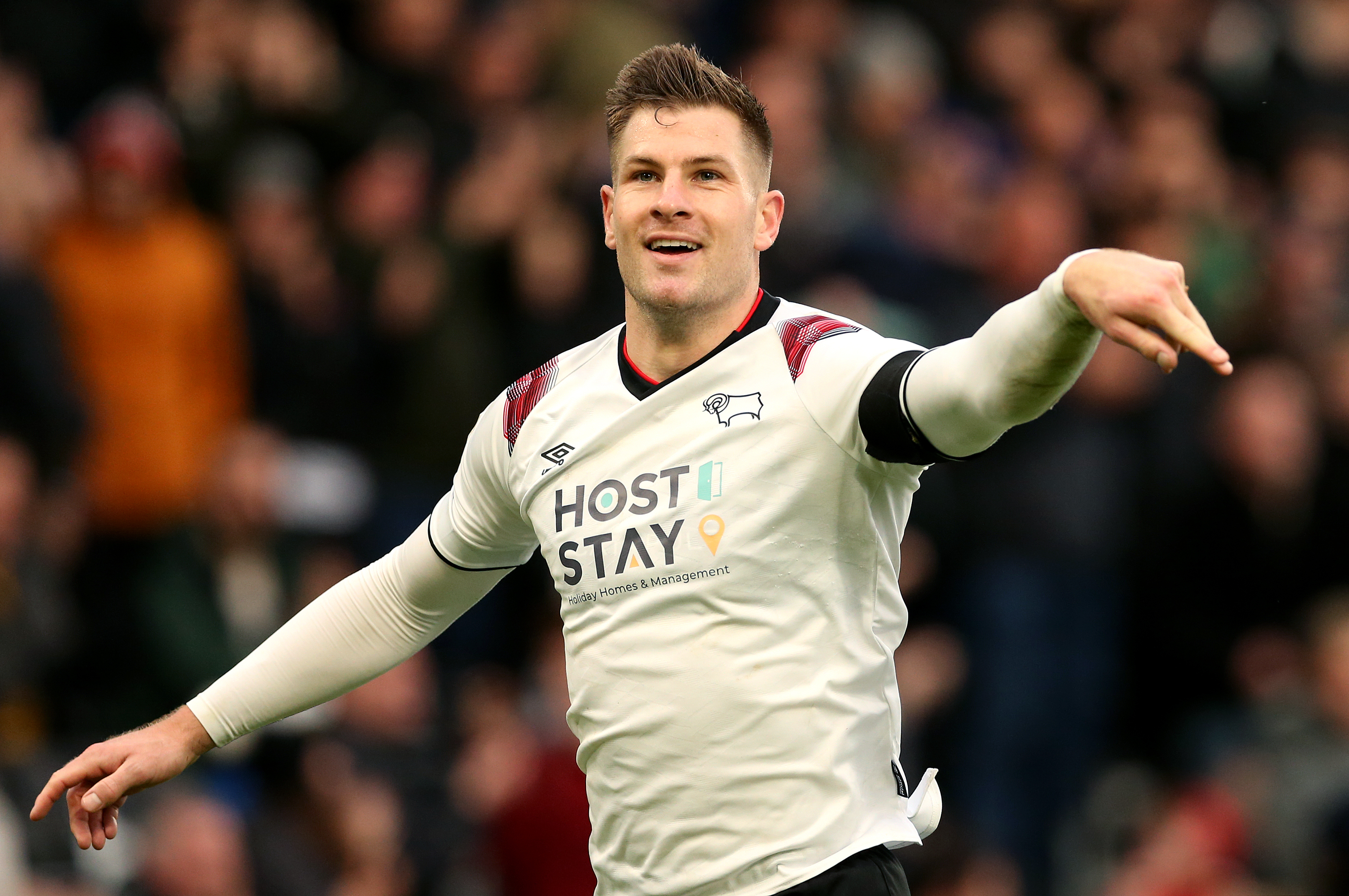 德比3-0巴恩斯利：猖獗的公羊队对泰克斯来说太强大了