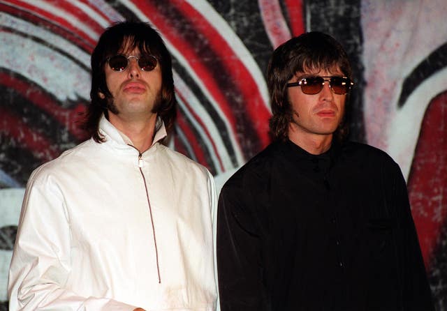 Liam and Noel Gallagher pose for the cameras