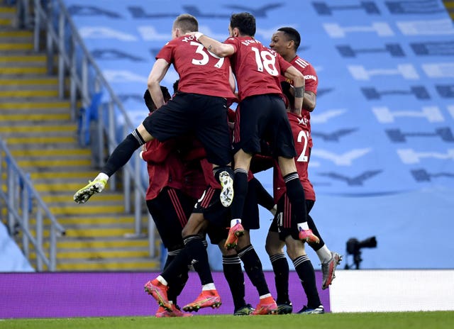 Manchester United celebrate Luke Shaw's goal