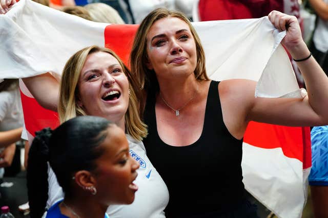 Fans watch Australia v England