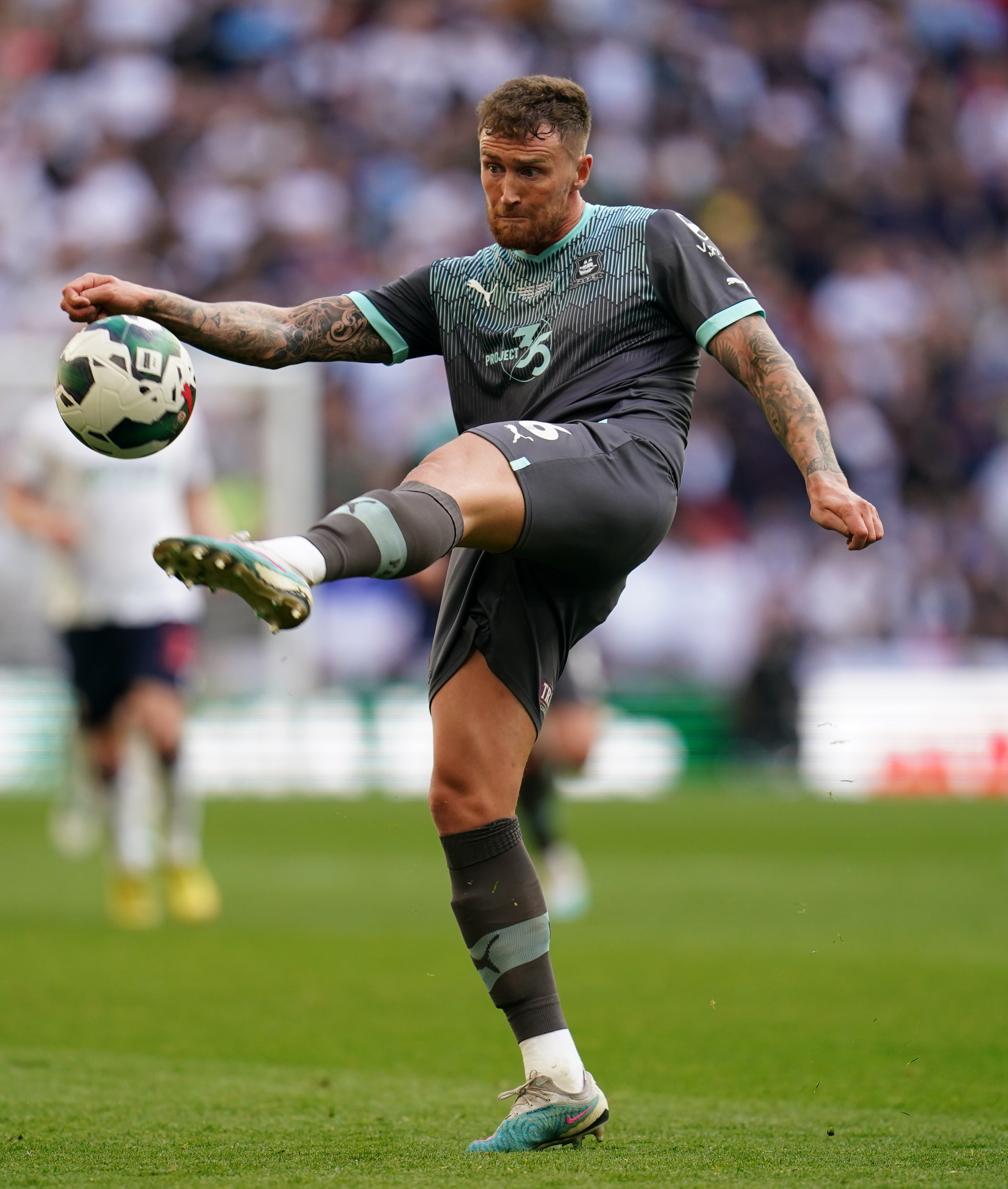 QPR 0-0 Plymouth: 10-man visitors dig in for point | LiveScore