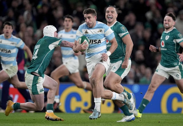 Argentina’s Juan Cruz Mallia on his way to scoring their side’s opening try