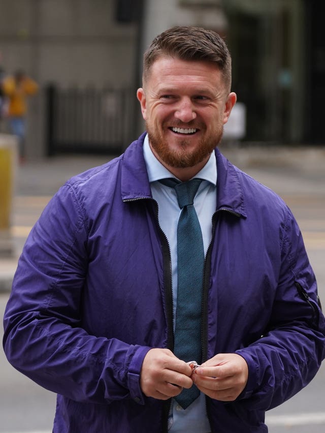 Tommy Robinson says he hired private investigator to get journalist’s