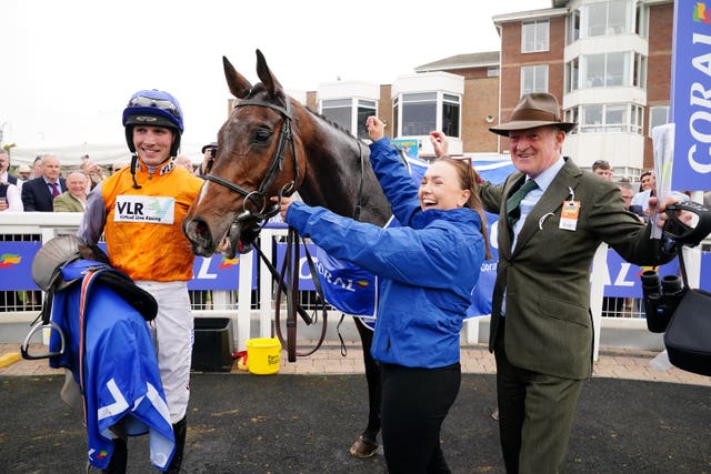 Harry Coden and Willie Mullins celebrate with Captain Cody