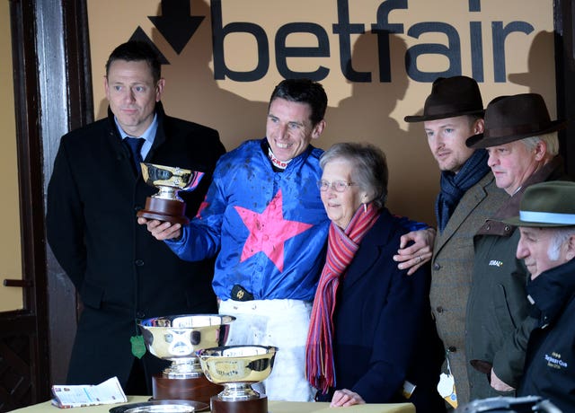 Another Betfair Chase for Cue Card and Team Tizzard