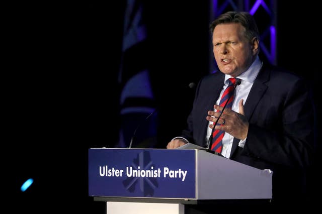 Stephen Kerr addressing the Ulster Unionist Party