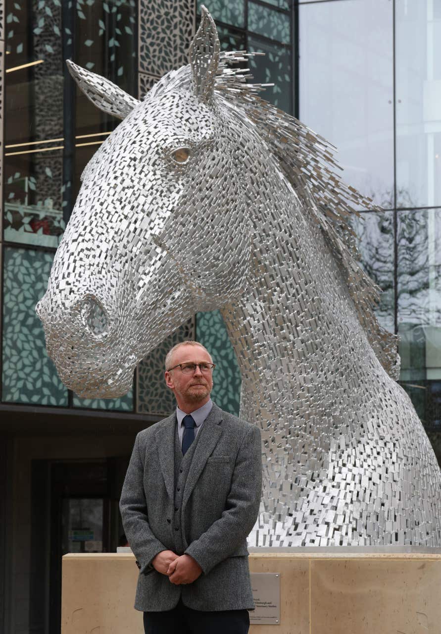 Princess Royal unveils equine sculpture at Edinburgh University