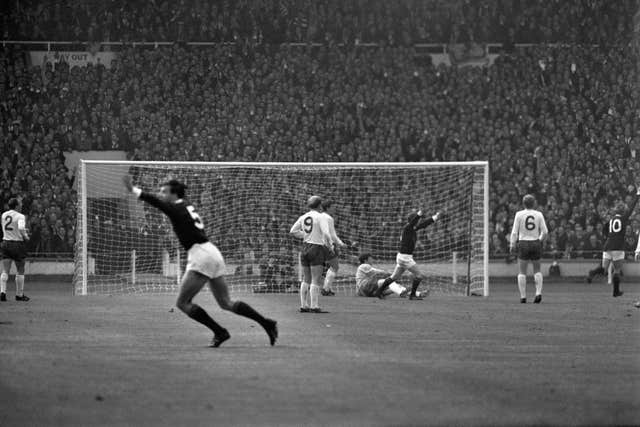 Denis Law (centre, right - arms raised)