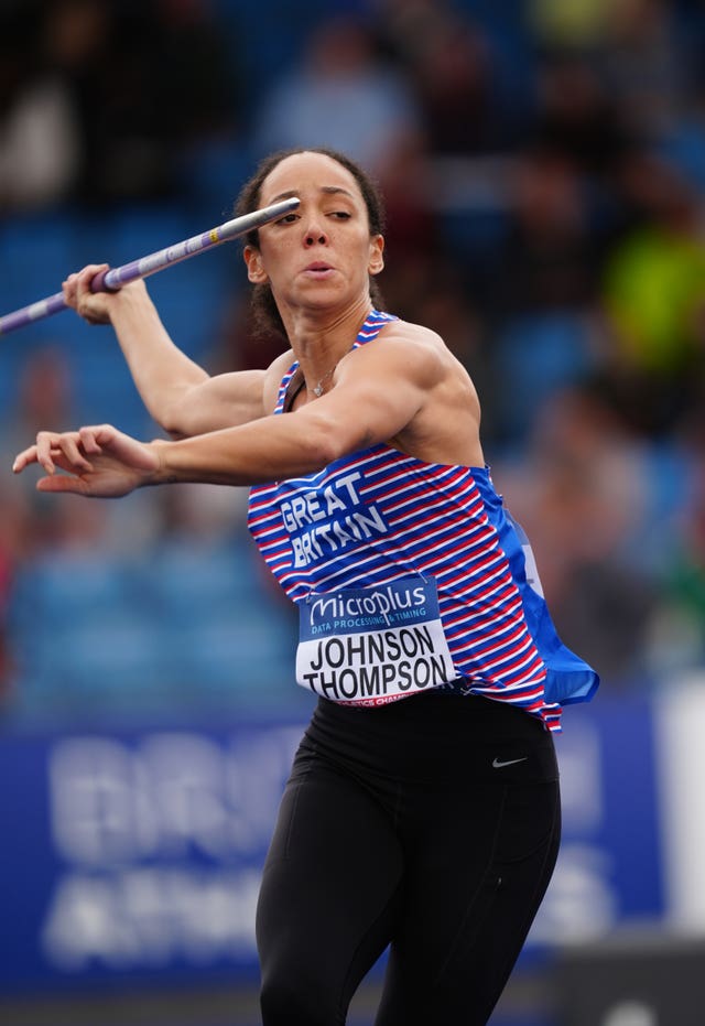 Katarina Johnson-Thompson about to throw a javelin. 