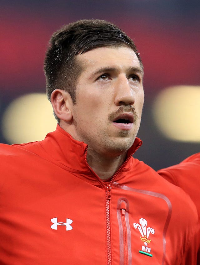 Justin Tipuric misses out against Fiji