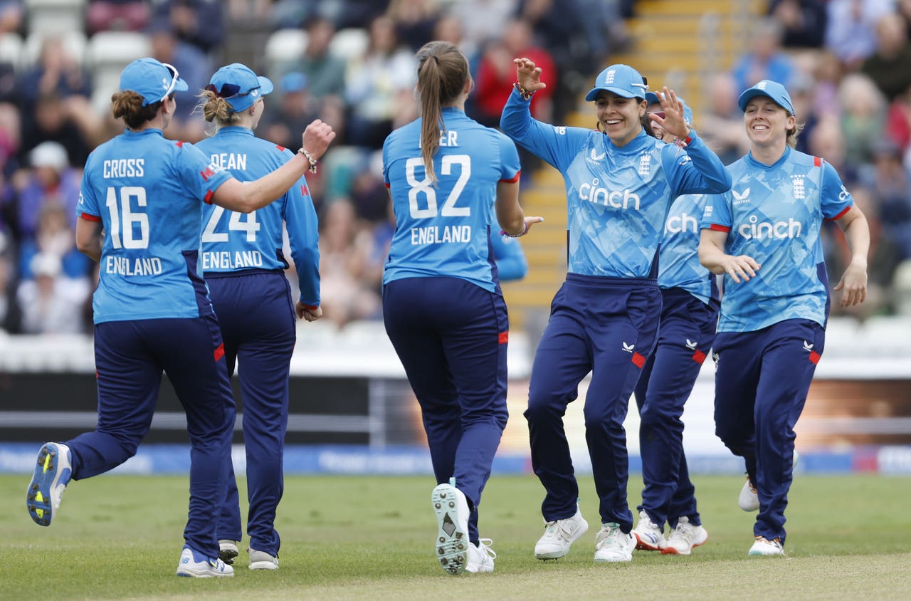 So Special – Maia Bouchier Revels In Maiden Hundred As England Seal Odi 