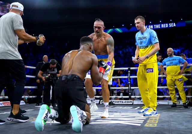 Usyk took victory on a split decision