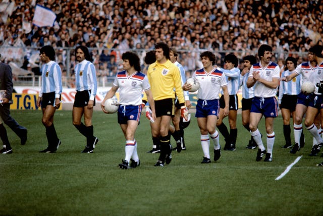 Kevin Keegan (centre) was a team-mate of Clemence for both club and country