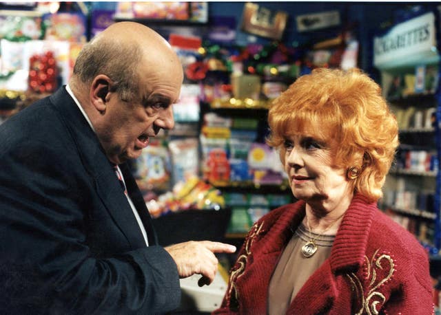 John Savident playing Fred Elliott alongside Barbara Knox playing Rita Sullivan in Coronation Street in 1996