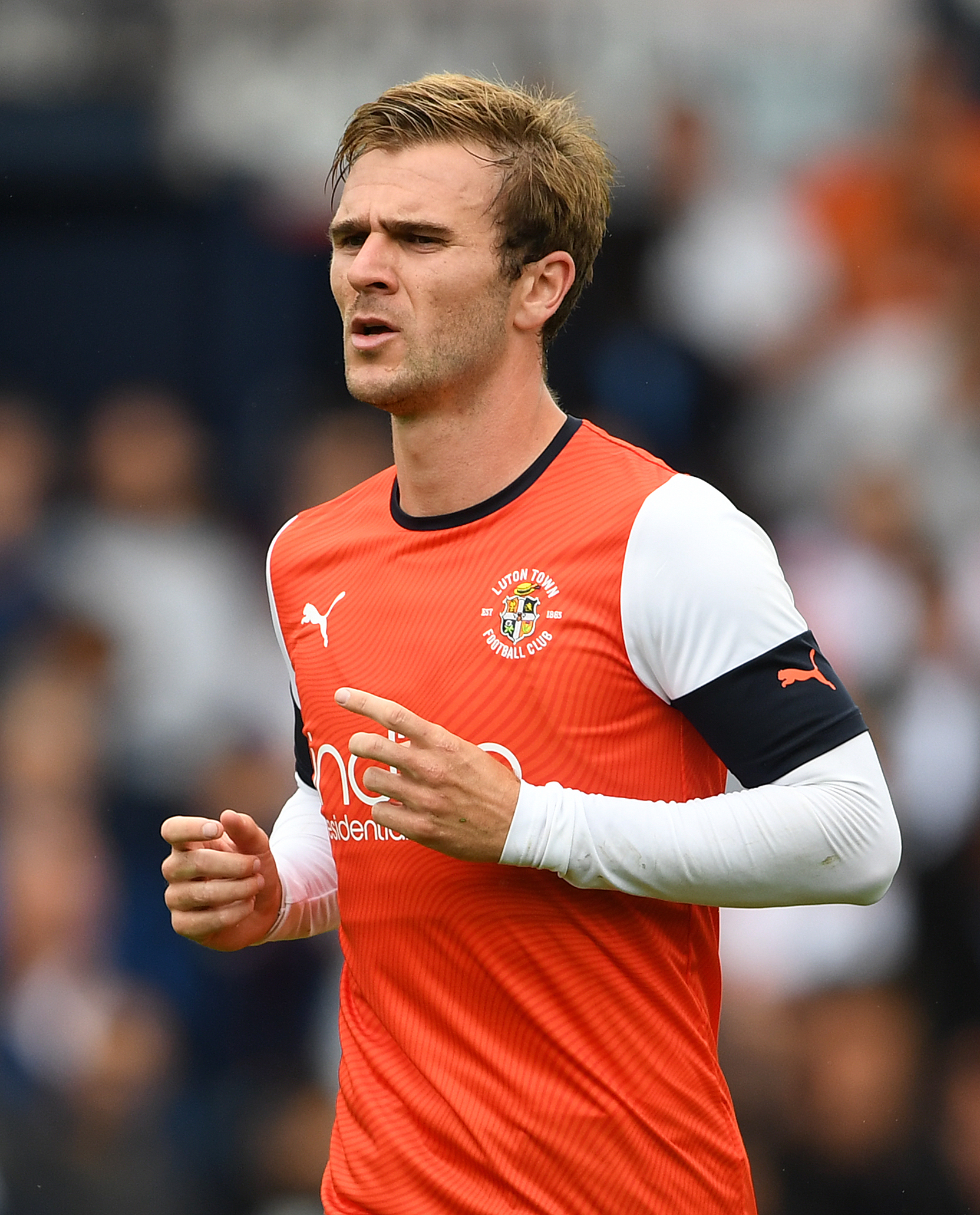 维冈2-1彼得伯勒：波什遭遇10场比赛首败