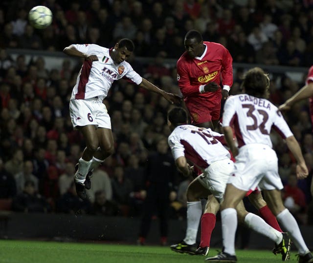 Emile Heskey scores Liverpool's second goal against Roma