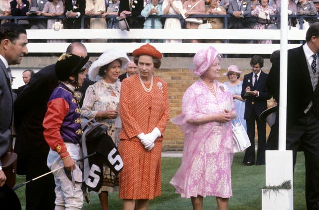 Carson with (l-r) Princess Margaret, the Queen and Queen Mother after riding the Queen’s horse Expansive to victory in the Ribblesdale Stakes at Royal Ascot in 1979